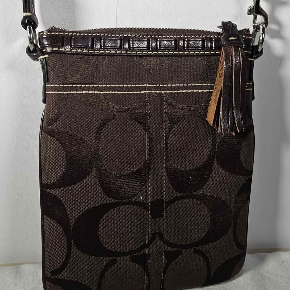 Pre-Loved Coach Brown Signature Women's Canvas Crossbody Swing Pack Bag